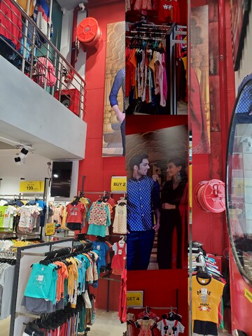 Team Area in  Shop at Godrej Avenue 9, Sector 27 Yamuna Expressway – for Sale