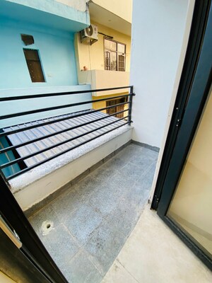 Balcony in Studio Builder Floor at Sector 47 – for Rent