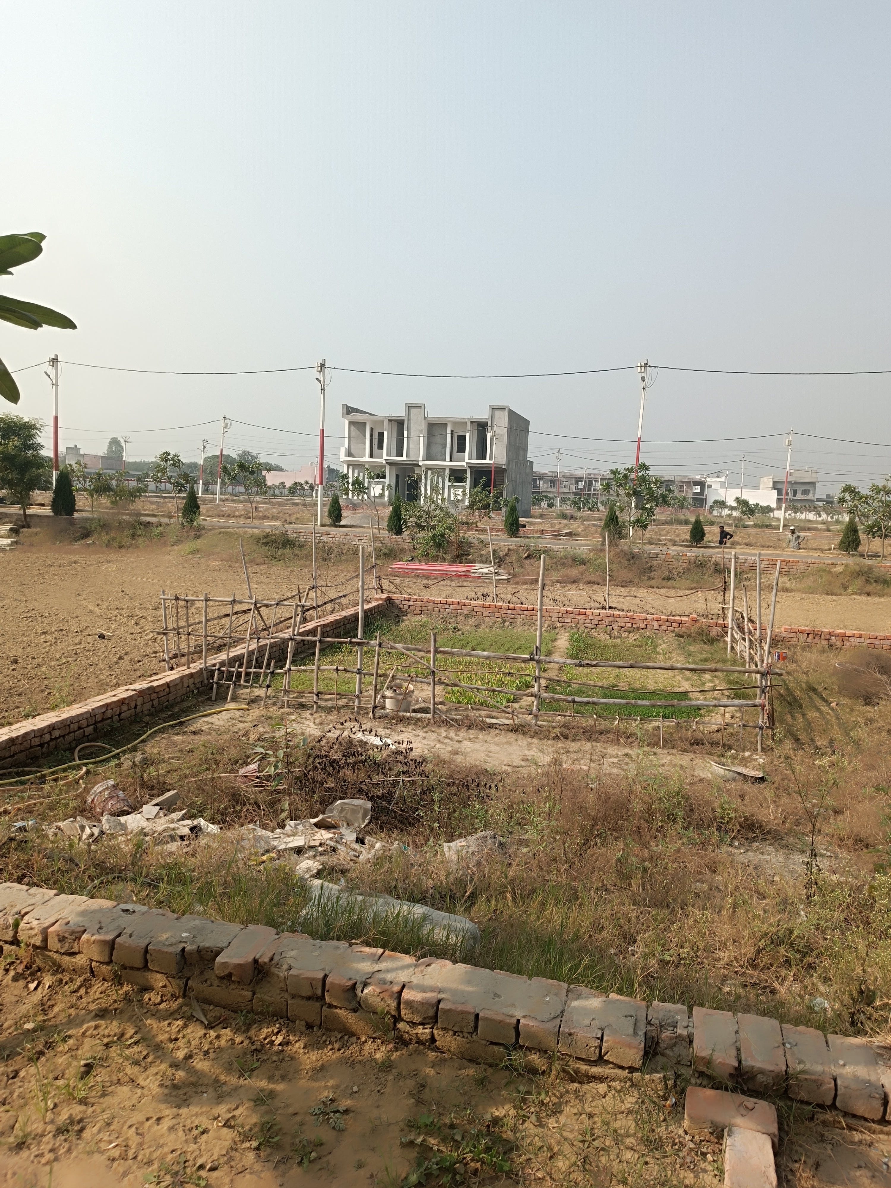Plot For Sale in Modipuram