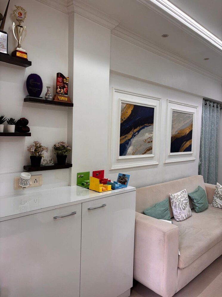 Hall, noori-baug-chs 1 Bedroom 500 Sq.Ft. Apartment In Ganeshwadi Thane 9553864