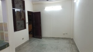 Living Room in 1 BHK Builder Floor at Vaishali Sector 5 – for Rent