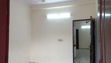 Room in 1 BHK Builder Floor at Vaishali Sector 5 – for Rent