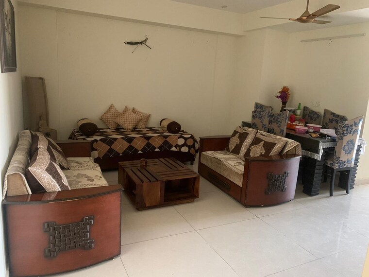 Living Room, ghb-splande 3 Bedroom 1850 Sq.Ft. Apartment In Patiala Road Zirakpur 9553860