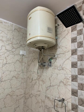 Bathroom in 3 BHK Apartment at Jaypee Greens Pavilion Heights 1, Sector 128 – for Rent