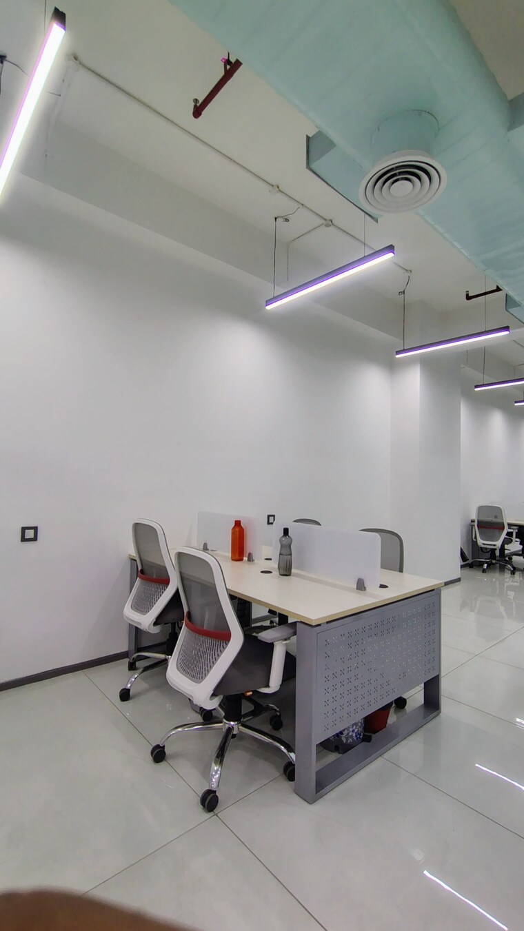 Team Area, udyog vihar Commercial Office Space 6600 Sq.Ft. In Udyog Vihar Gurgaon 9553894