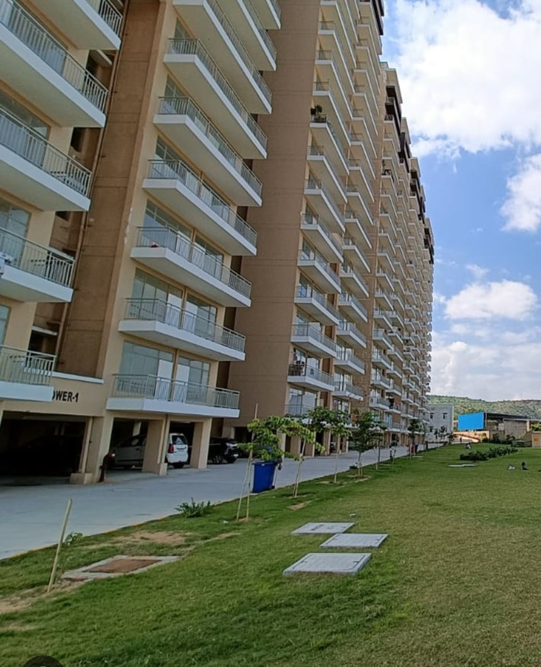 2 BHK 610 Sq.Ft. Apartment in Breez Global Heights