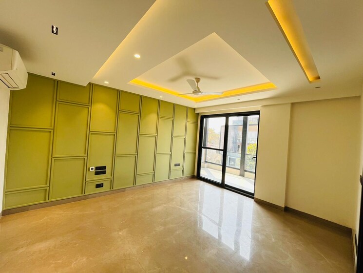 Room, sector 56 4 Bedroom 2700 Sq.Ft. Builder Floor In Sector 56 Gurgaon 9553959
