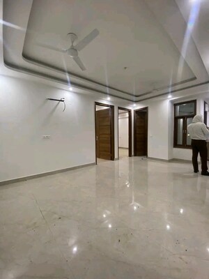 3 BHK Builder Floor For Rent in Chattarpur