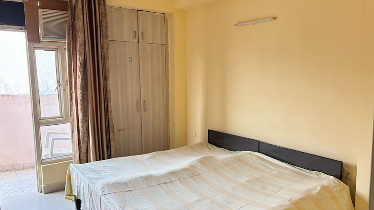 Room, supertech-cape-town 2 Bedroom 1082 Sq.Ft. Apartment In Sector 74 Noida 9553977