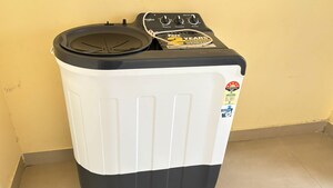 Master Bedroom in 2 BHK Apartment at Supertech Cape Town, Sector 74 – for Rent