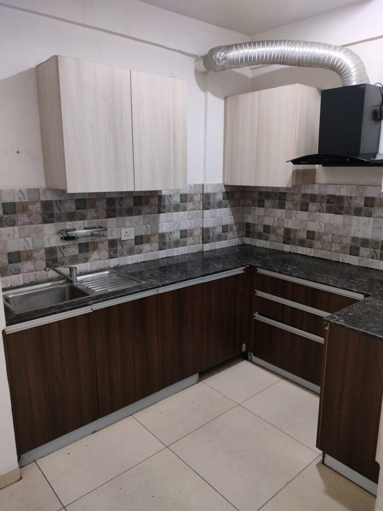 Kitchen, sushma-joynest-zrk 3 Bedroom 1800 Sq.Ft. Apartment In Ghazipur Zirakpur 9553982