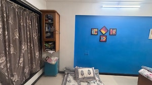 Room in 1 BHK Apartment at Goregaon West – for Sale