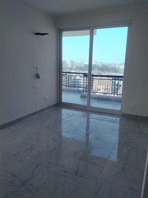 Room in 3 BHK Apartment at Altura Apartments, Ghazipur – for Rent