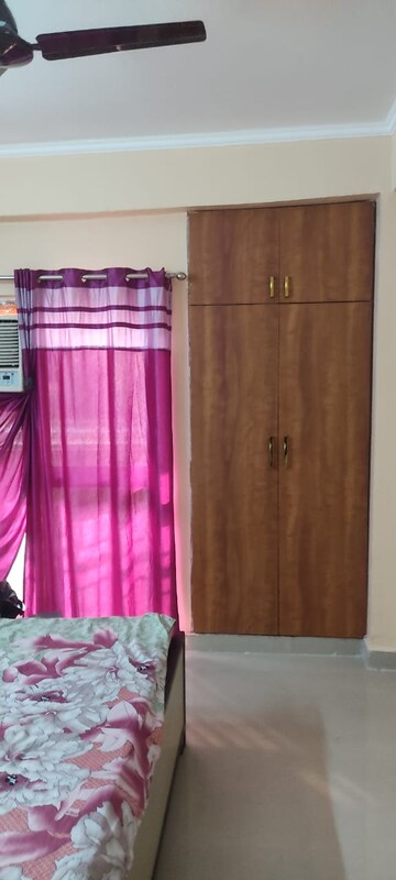 Building Lobby in 2.5 BHK Apartment at Aims Golf City, Sector 75 – for Rent