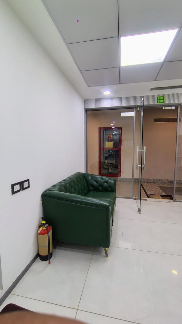 Living Room, udyog vihar Commercial Office Space 20000 Sq.Ft. In Udyog Vihar Gurgaon 9553901