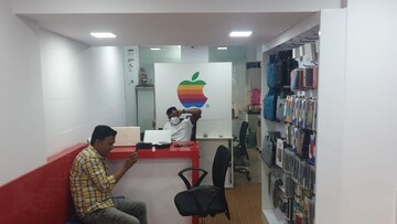  Shop For Sale in Malad West