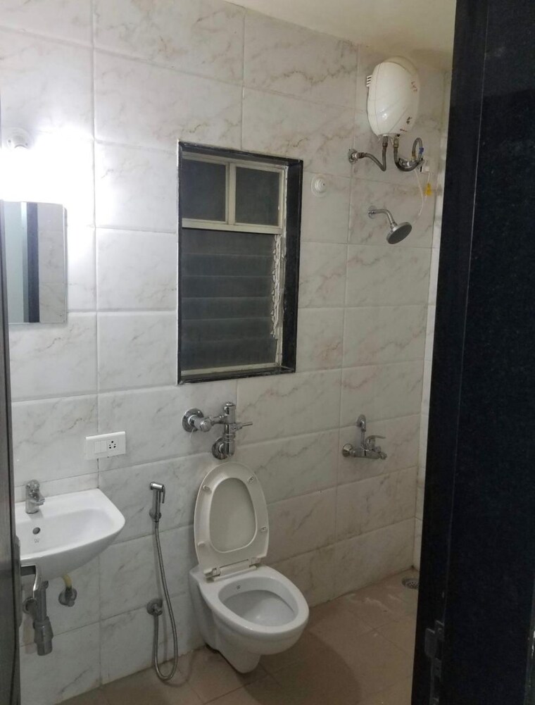 Bathroom, nyati-equatorial 3 Bedroom 1822 Sq.Ft. Apartment In Bavdhan Pune 9554016