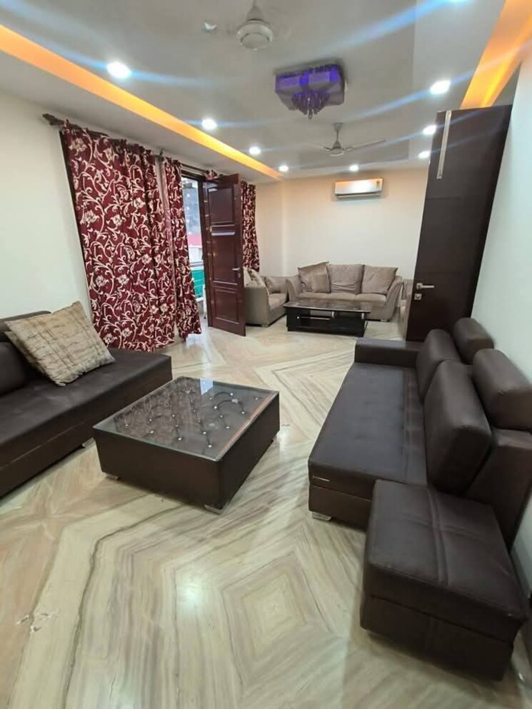Master Bedroom, saket 3 Bedroom 1500 Sq.Ft. Builder Floor In Saket Delhi 9554046