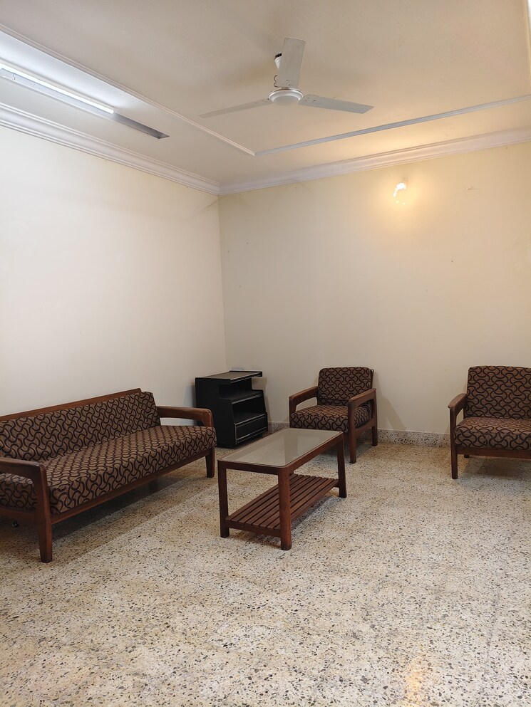 Living Room, konark-nagar-phase-2 2 Bedroom 1500 Sq.Ft. Apartment In Viman Nagar Pune 9554071