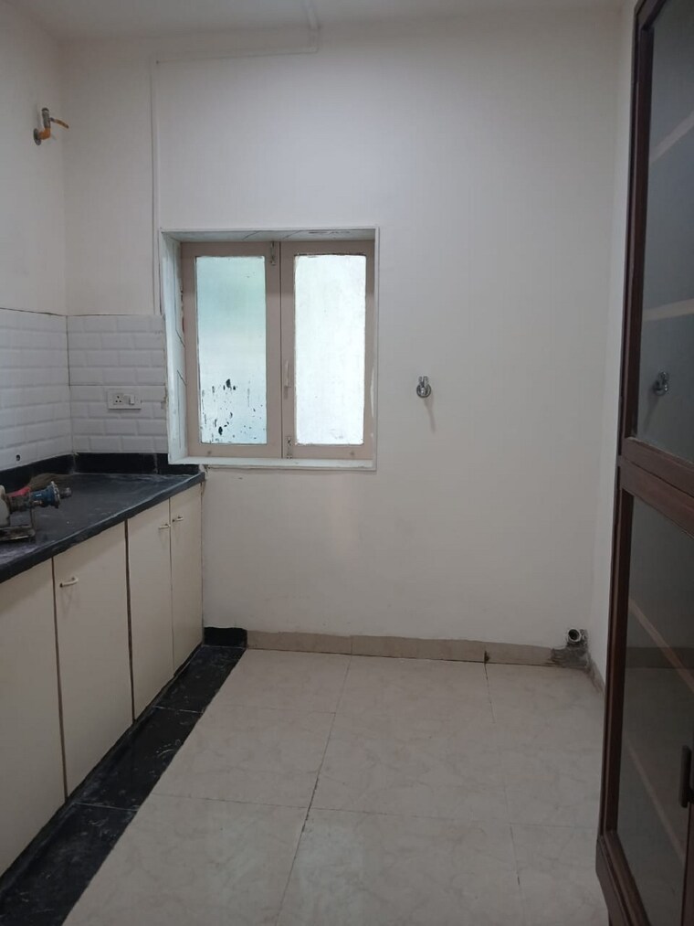 Kitchen, bandra west 2 Bedroom 700 Sq.Ft. Apartment In Bandra West Mumbai 9554058