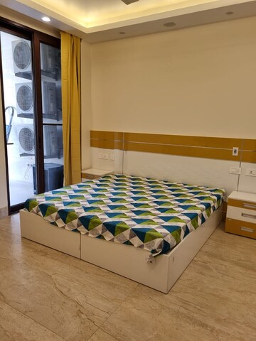 Bedroom in 3 BHK Builder Floor at SAS Tower, Sector 38 – for Rent