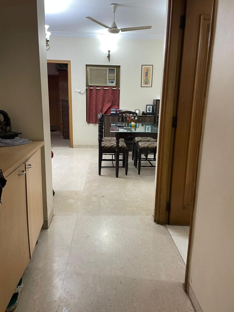 Room, supreme-royal-accord 3 Bedroom 1400 Sq.Ft. Apartment In Khar West Mumbai 9554094