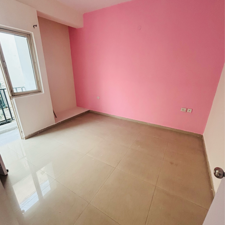 Room, sare-crescent-parc-ebony-greens-phase-iii 2 Bedroom 1034 Sq.Ft. Builder Floor In Girdharpur rd Ghaziabad 9554112