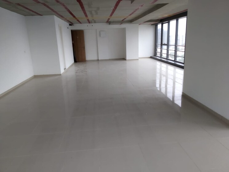 Room, vastrapur Commercial Office Space 3262 Sq.Ft. In Vastrapur Ahmedabad 9554117