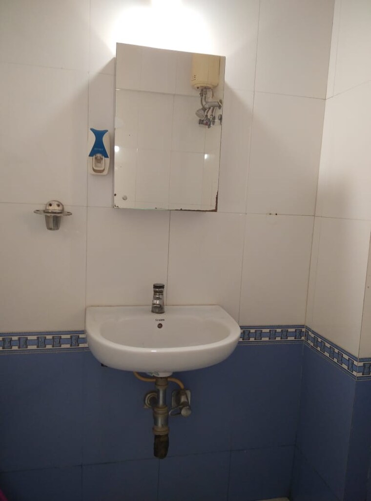 Bathroom, ashok-avenue-marol 2 Bedroom 875 Sq.Ft. Apartment In Marol Mumbai 9554138