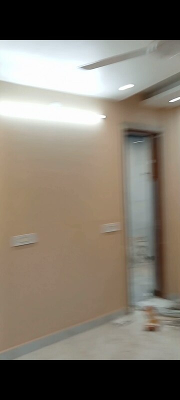 3 BHK Builder Floor For Rent in Mahavir Enclave 1