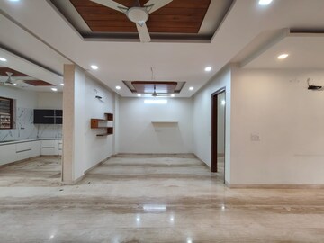 Living Room in 3 BHK Builder Floor at Sector 15 – for Rent