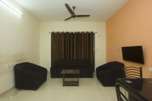 Team Area in 2 BHK Apartment at Solitaire Star, Malad West – for Rent