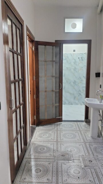 Balcony in 2 BHK Builder Floor at Tapovan – for Rent