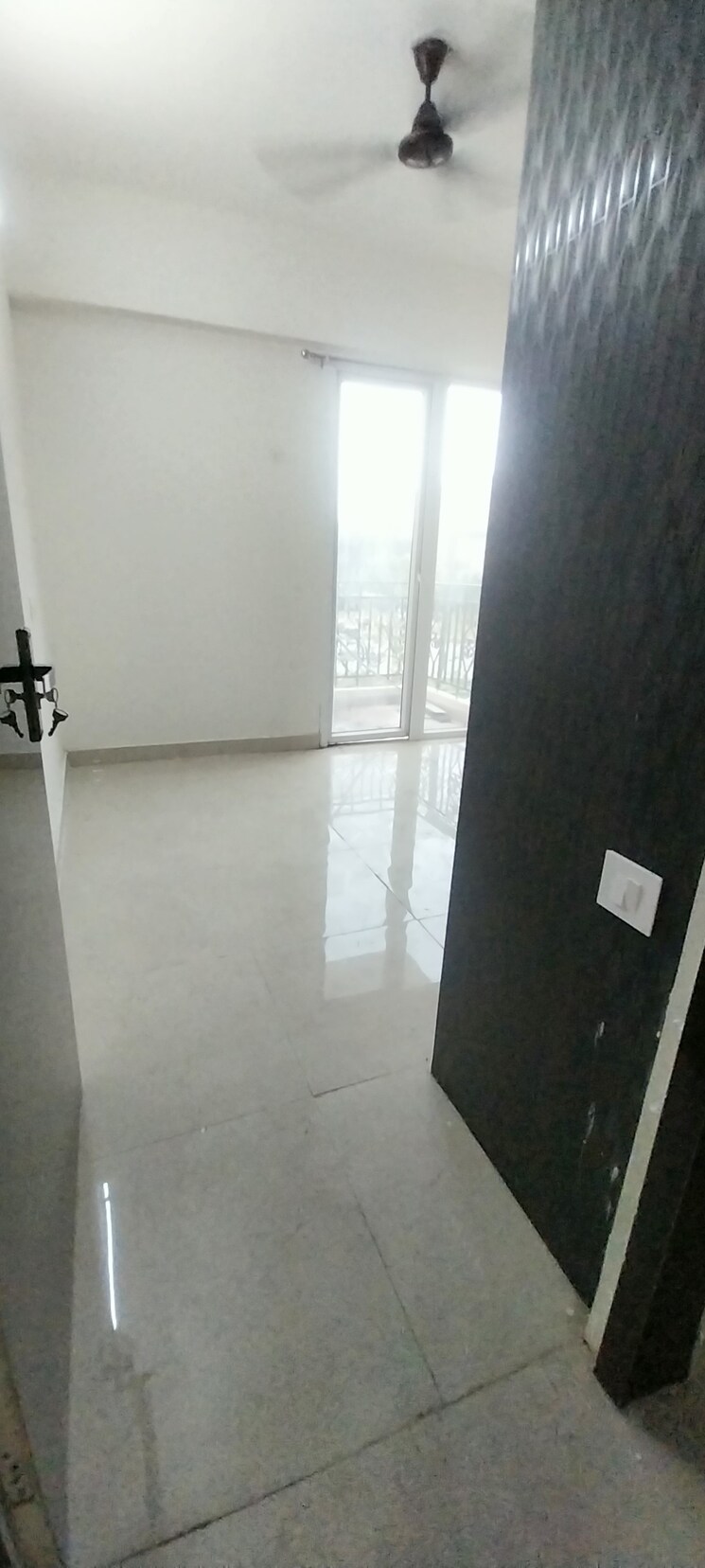 Bathroom, signature-global-golf-greens 3 Bedroom 728 Sq.Ft. Apartment In Sector 79 Gurgaon 9554153