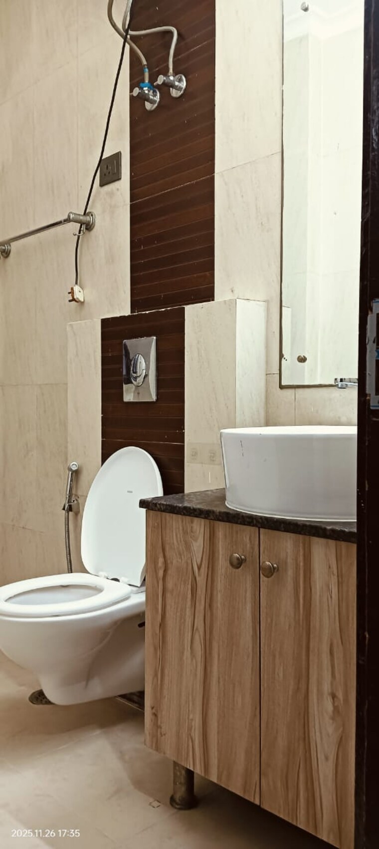 Bathroom, ardee-city 3 Bedroom 1800 Sq.Ft. Builder Floor In Sector 52 Gurgaon 9554164