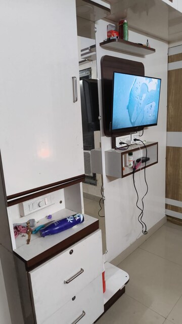 Furnished Amenities in 2 BHK Apartment at Gems City, Joka – for Rent