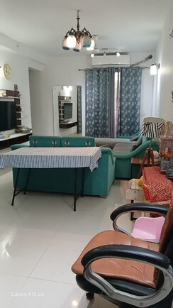 2 BHK + Extra Room Apartment For Sale in Godrej Summit