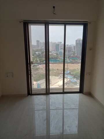 2 BHK Apartment For Rent in Hiraco Eminence, Mira Road