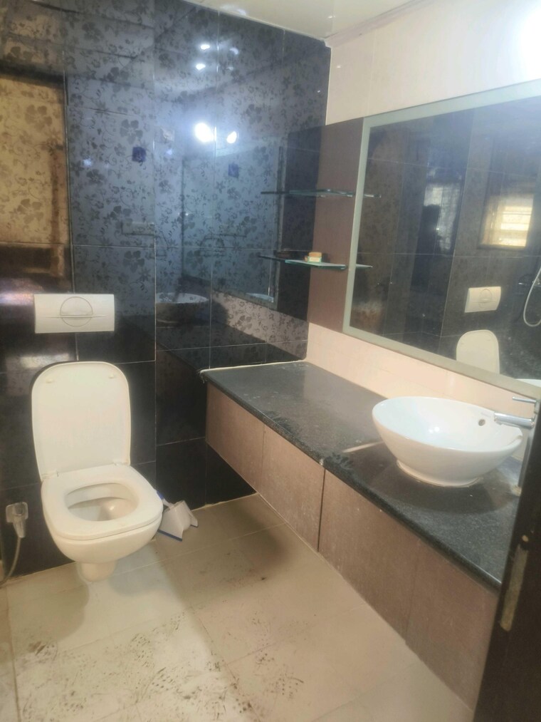 Attached Bathroom, magarpatta city 4 Bedroom 2650 Sq.Ft. Apartment In Magarpatta City Pune 9554162