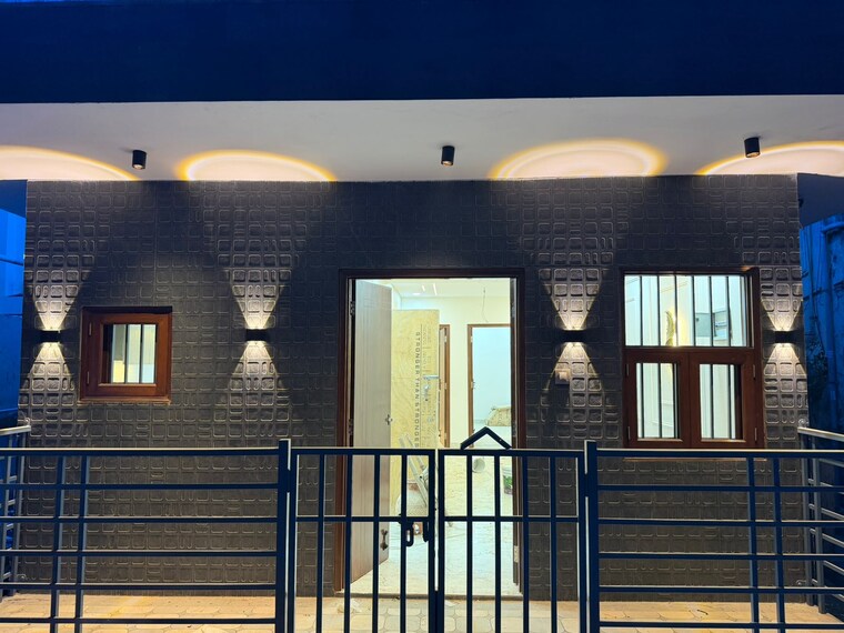 Balcony, vikas puri 2 Bedroom 750 Sq.Ft. Apartment In Vikas Puri Delhi 9554237