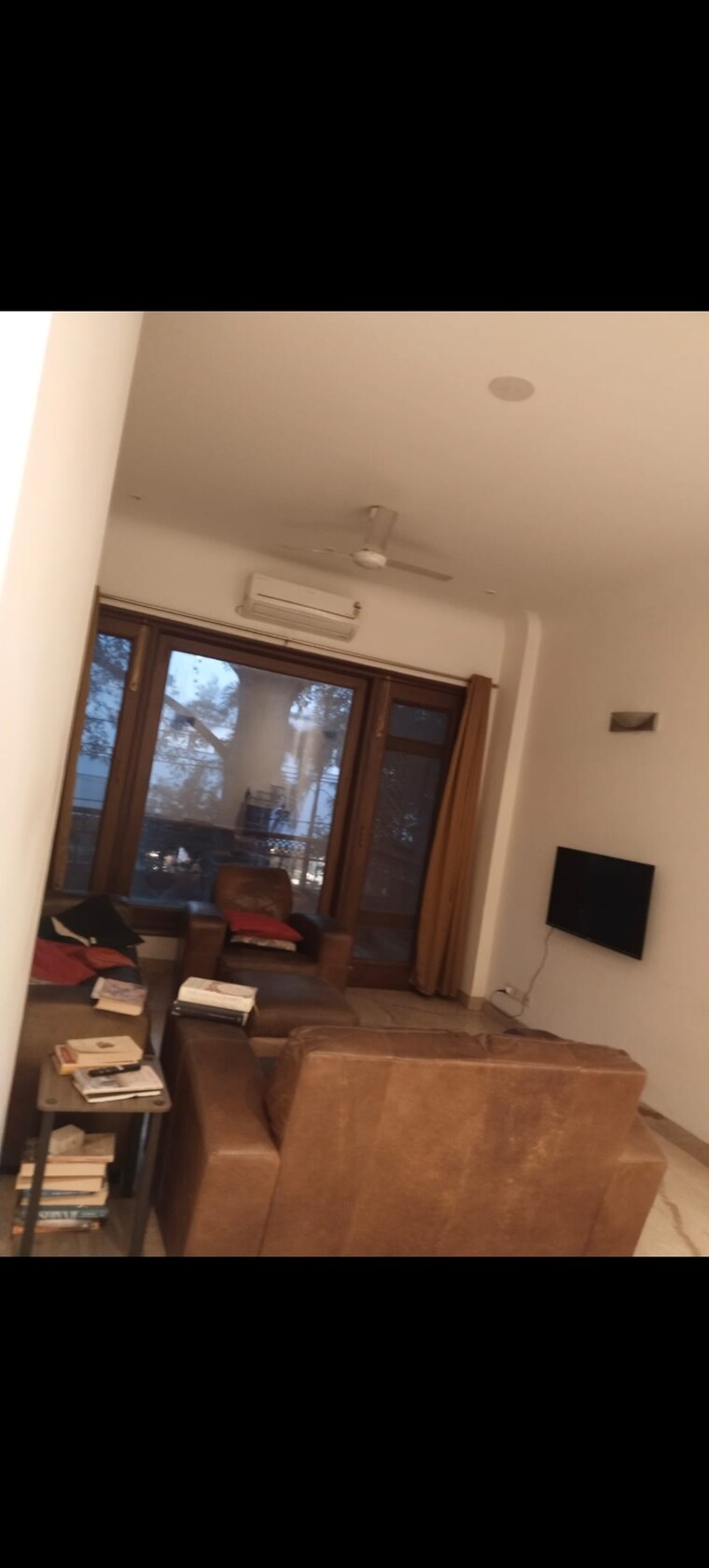 Living Room, gulmohar park 3 Bedroom 1800 Sq.Ft. Builder Floor In Gulmohar Park Delhi 9554235