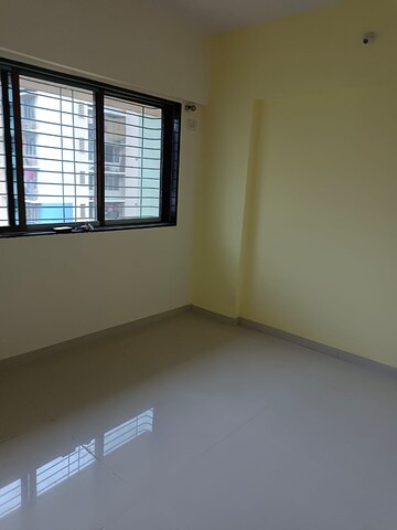 Room in 2 BHK Apartment at NG Complex, Andheri East – for Rent