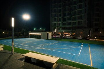 Swimming Pool in 3 BHK Apartment at Ekta Tripolis, Goregaon West – for Sale