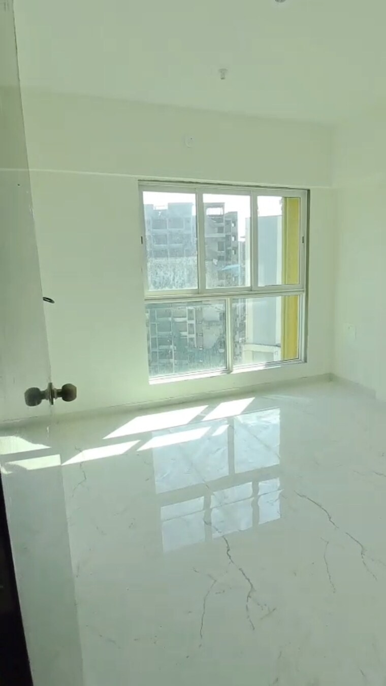 Room, tilak nagar 2.5 Bedroom 810 Sq.Ft. Apartment In Tilak Nagar Mumbai 9554275