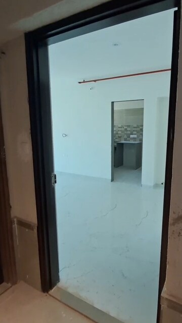 Room in 2.5 BHK Apartment at Tilak Nagar – for Rent