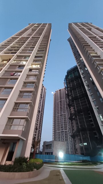 2 BHK Apartment – Exterior View View at Kalpataru Paramount, Kapur Bawdi - for Rent