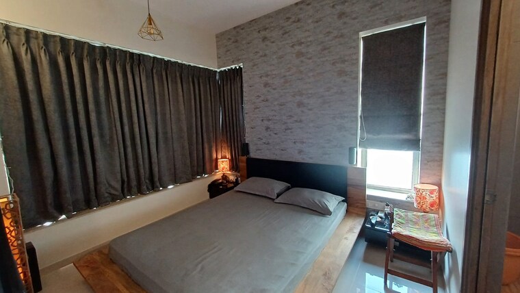 Balcony, kalpataru-paramount 2 Bedroom 800 Sq.Ft. Apartment In Kapur Bawdi Thane 9554268