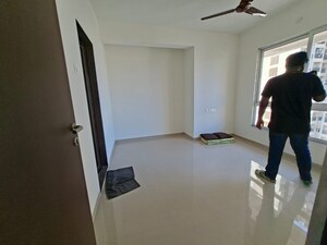 Furnished Amenities in 1 BHK Apartment at Raunak Heights, Ghodbunder Road – for Rent