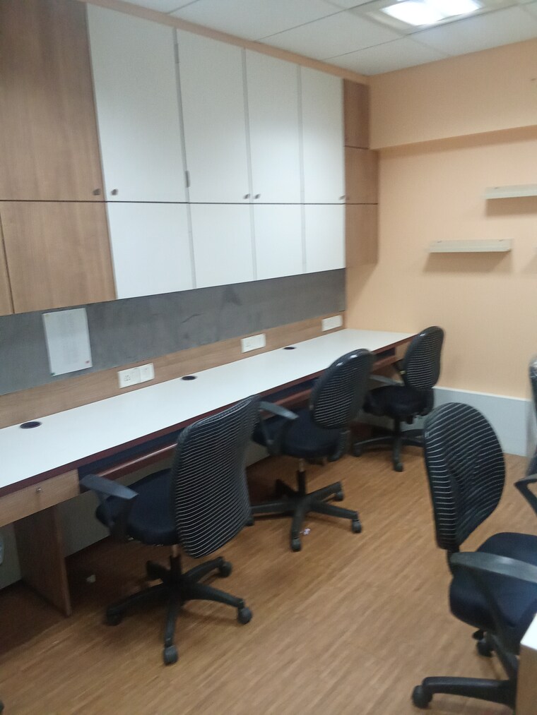 Team Area, the-great-eastern-summit Commercial Office Space 700 Sq.Ft. In Cbd Belapur Sector 15 Navi Mumbai 9554295