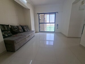 Room in 1 BHK Apartment at Raunak Heights, Ghodbunder Road – for Rent